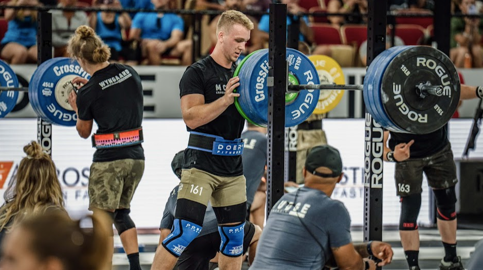 En su primer día de CrossFit Games 2022 Caleb McClure se encuentra en el top 3