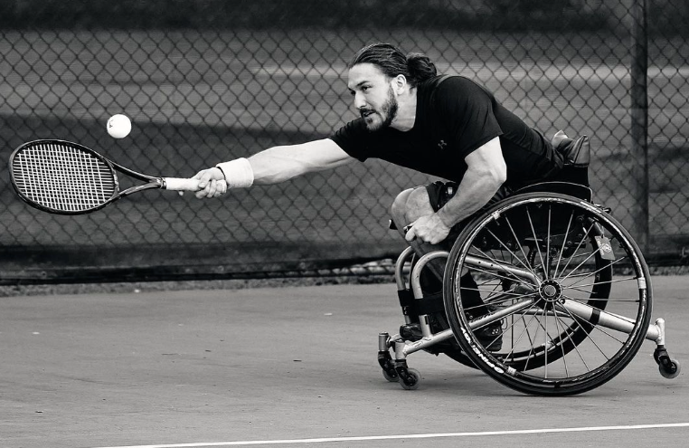 Tico se convirtió en campeón del Centroamericano de tenis en silla de ruedas