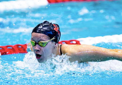 Nadadora tica Alondra Ortiz rompió nuevos récords históricos en la Universidad de Houston